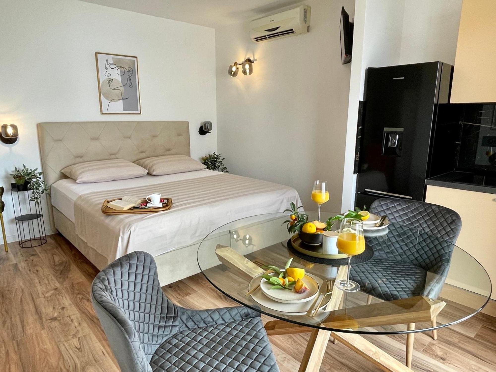 Holiday Home Mirela Оребич Екстер'єр фото