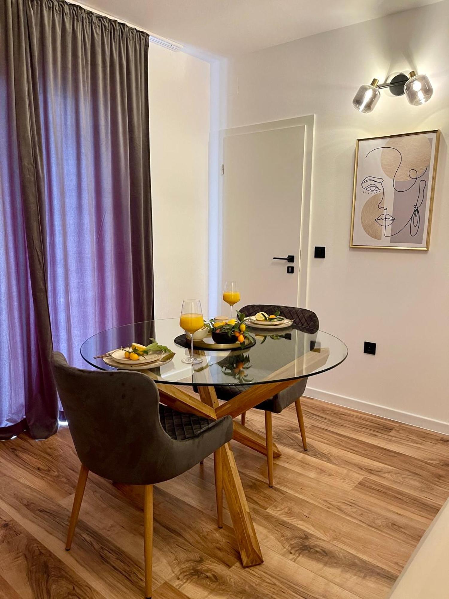 Holiday Home Mirela Оребич Екстер'єр фото
